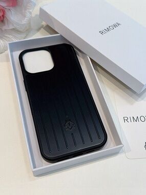 RIMOWA Black Protective Phone Case iPhone 16 pro max